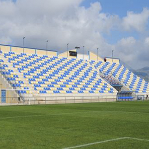campo de fútbol de níjar (Almería) con cuidados de la empresa zona verde sport construcción y mantenimiento de áreas verdes deportivas